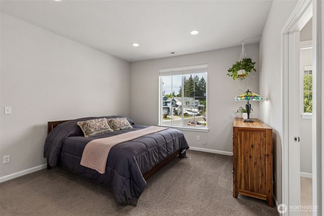 6662 Percy Lane SE, Tumwater, WA 98501
