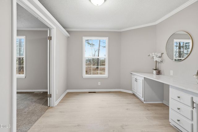 16 G W Oquinn Drive, Lillington, NC 27546