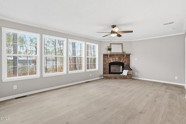 16 G W Oquinn Drive, Lillington, NC 27546