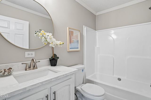 16 G W Oquinn Drive, Lillington, NC 27546