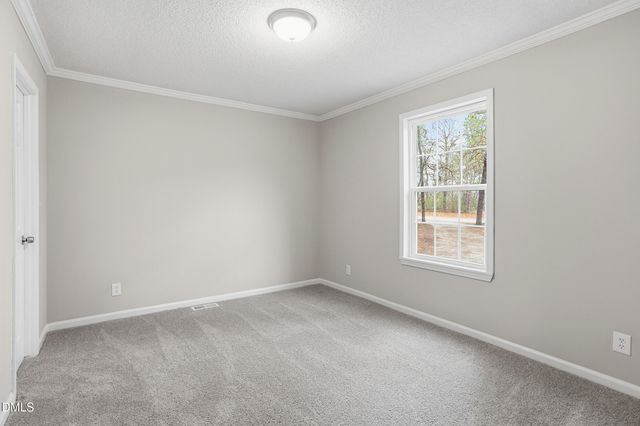 16 G W Oquinn Drive, Lillington, NC 27546