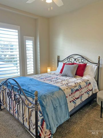 538 W Cagney St, Meridian, ID 83646