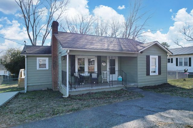 1725 Forest Ridge Circle, Cleveland, TN 37311