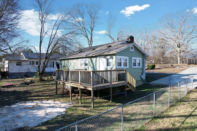 1725 Forest Ridge Circle, Cleveland, TN 37311