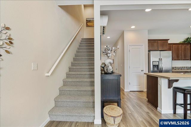 5725 Karen Lynn Lp S, Salem, OR 97306