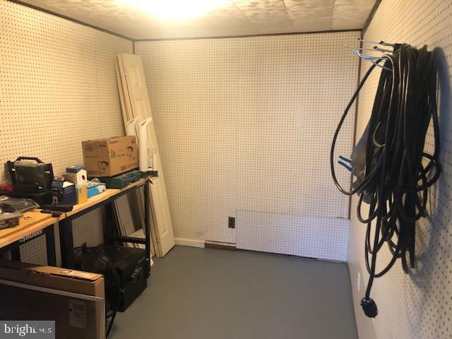 3301 RYERSON CIR, Halethorpe, MD 21227