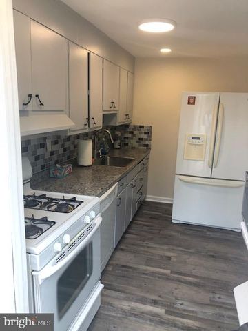 3301 RYERSON CIR, Halethorpe, MD 21227