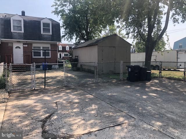 3301 RYERSON CIR, Halethorpe, MD 21227