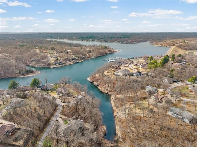 3 Marina Place, Bella Vista, AR 72715