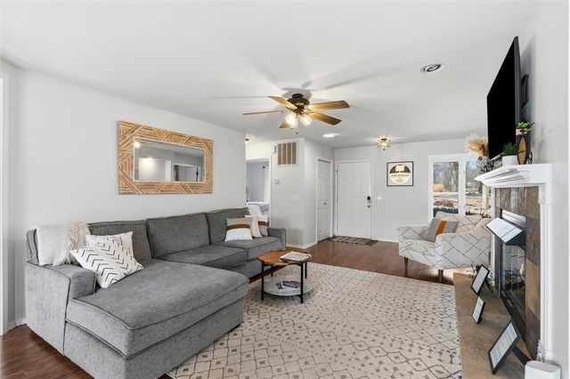 3 Marina Place, Bella Vista, AR 72715