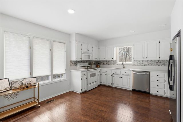 3 Marina Place, Bella Vista, AR 72715