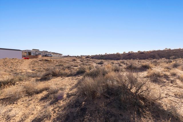 716 Gregg Road NE, Rio Rancho, NM 87124