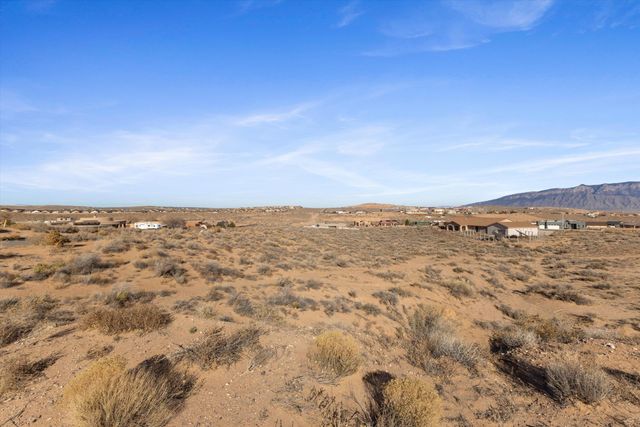 716 Gregg Road NE, Rio Rancho, NM 87124
