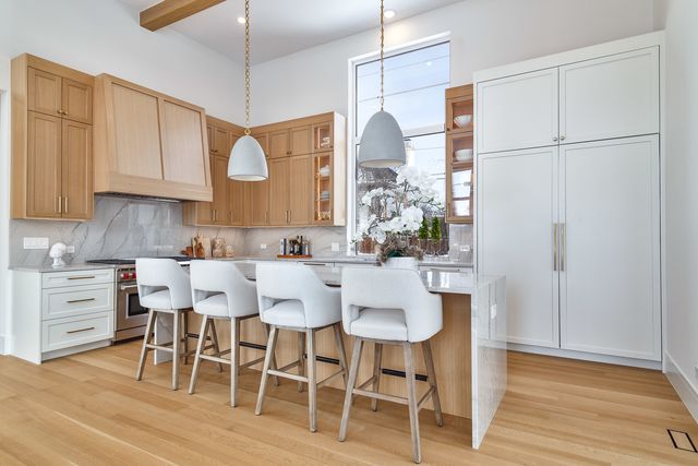 533 Kensington Court, Hinsdale, IL 60521