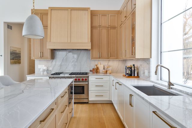 533 Kensington Court, Hinsdale, IL 60521