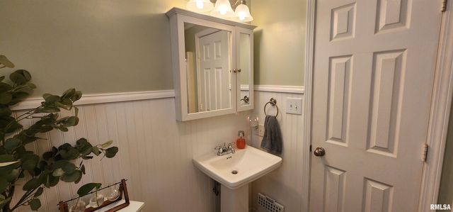 4090 SHILOH Circle, Pinckneyville, IL 62274