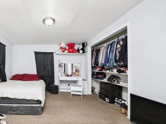 8239 S Colfax Avenue, Chicago, IL 60617