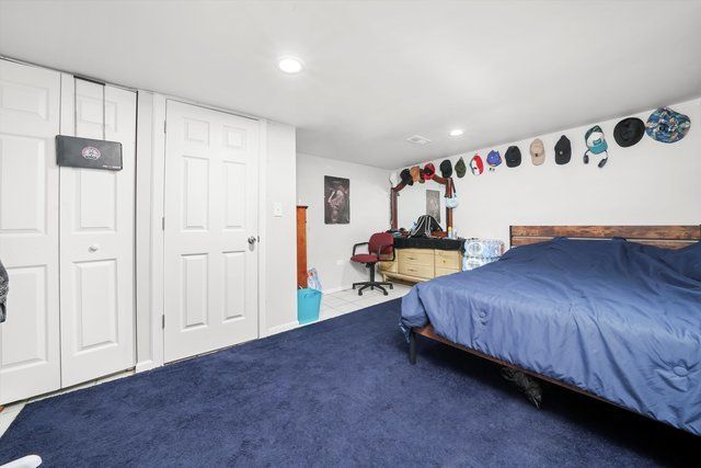 8239 S Colfax Avenue, Chicago, IL 60617