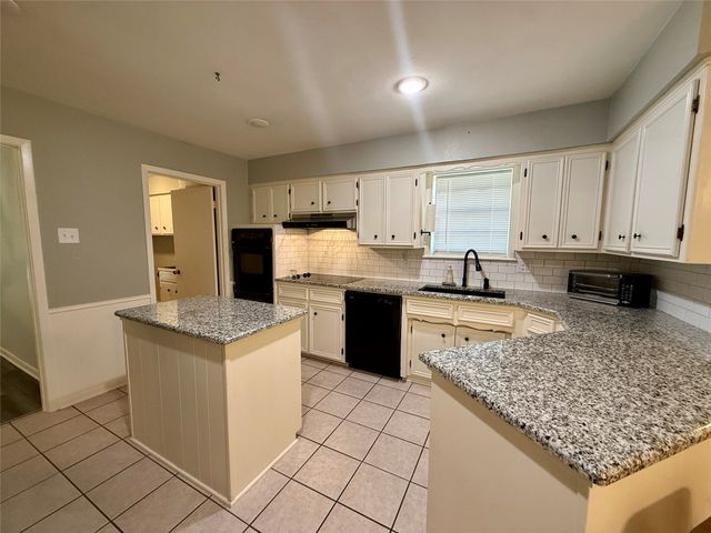 3005 Anthony Drive, Sherman, TX 75092