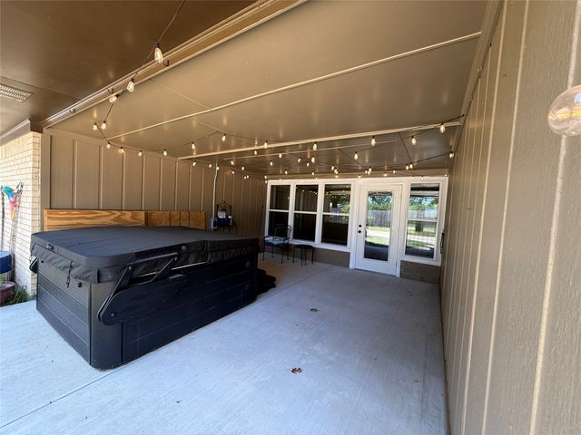 3005 Anthony Drive, Sherman, TX 75092