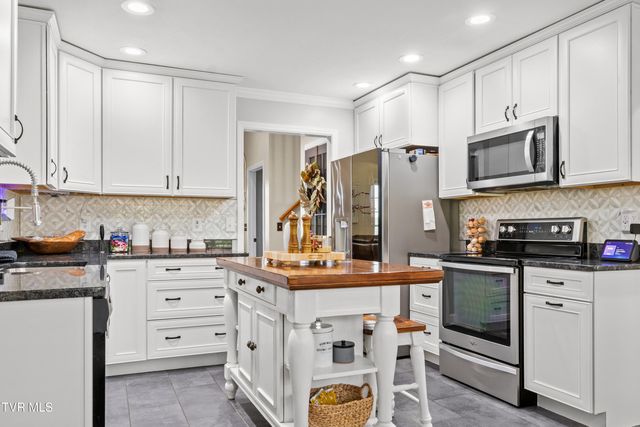 174 Cindy Anne Drive, Gray, TN 37615