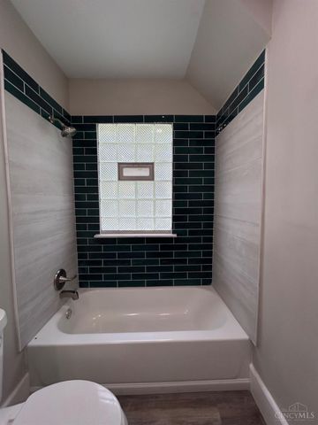 3501 McFarlan Road, Cincinnati, OH 45211