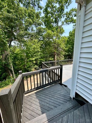 3501 McFarlan Road, Cincinnati, OH 45211