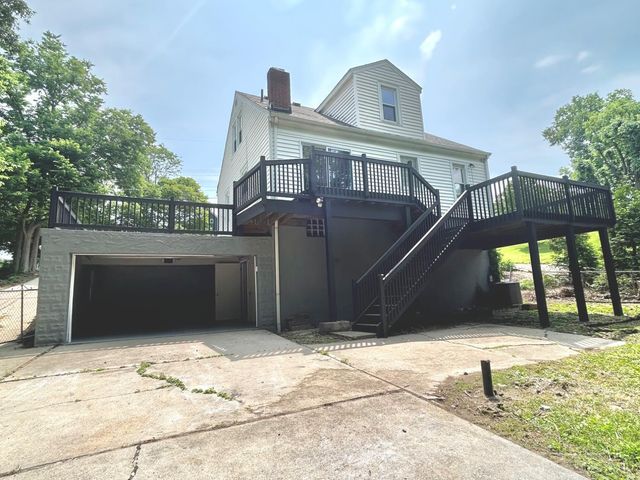 3501 McFarlan Road, Cincinnati, OH 45211