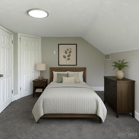 3501 McFarlan Road, Cincinnati, OH 45211