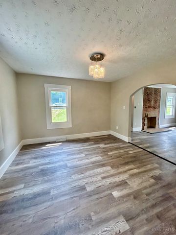 3501 McFarlan Road, Cincinnati, OH 45211