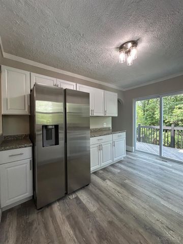 3501 McFarlan Road, Cincinnati, OH 45211