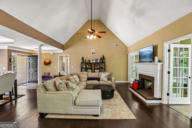 105 Stratford Circle, Stockbridge, GA 30281