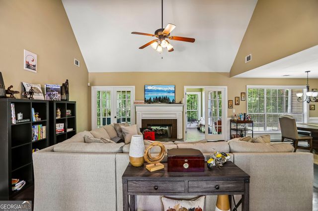 105 Stratford Circle, Stockbridge, GA 30281