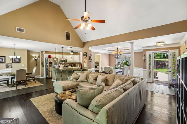 105 Stratford Circle, Stockbridge, GA 30281