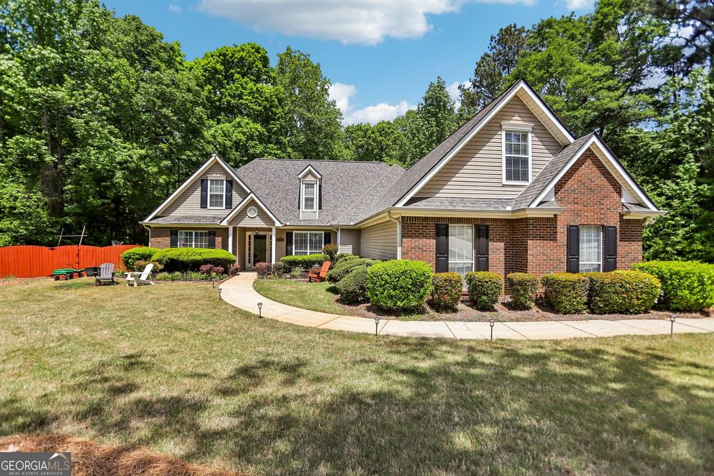 105 Stratford Circle, Stockbridge, GA 30281