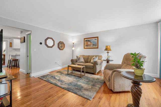 80 Smith Street 3A, Lowell, MA 01851