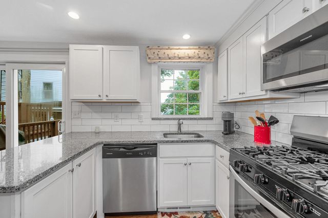 80 Smith Street 3A, Lowell, MA 01851