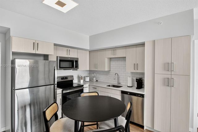 1110 NW 1st Street 607, Miami, FL 33128