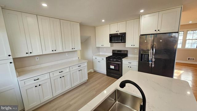 4904 SHOPTON DR, Temple Hills, MD 20748