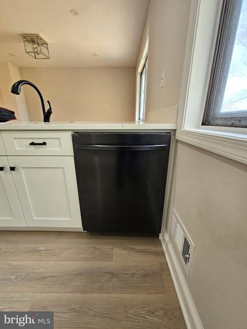 4904 SHOPTON DR, Temple Hills, MD 20748