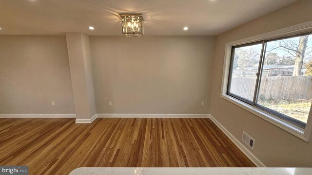 4904 SHOPTON DR, Temple Hills, MD 20748