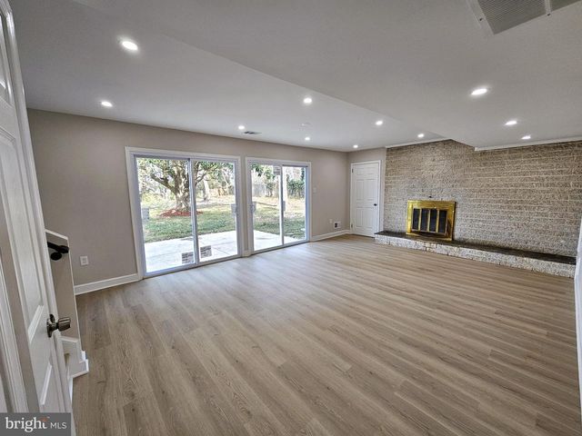 4904 SHOPTON DR, Temple Hills, MD 20748