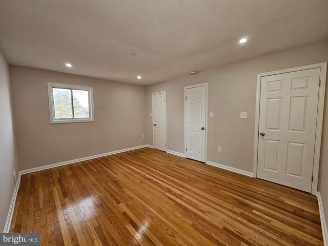 4904 SHOPTON DR, Temple Hills, MD 20748