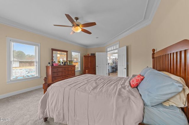 6952 Ogburn Farms Drive, Willow Springs, NC 27592