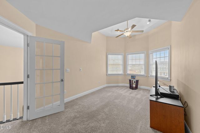 6952 Ogburn Farms Drive, Willow Springs, NC 27592