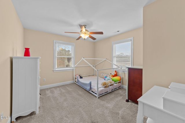 6952 Ogburn Farms Drive, Willow Springs, NC 27592