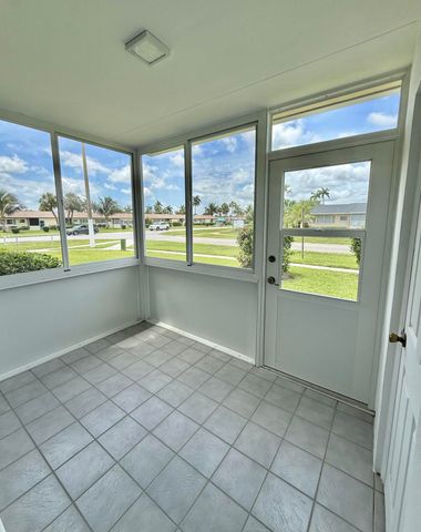 5263 Cresthaven Boulevard A, West Palm Beach, FL 33415