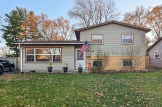 18637 W Karen Lane, Gurnee, IL 60031