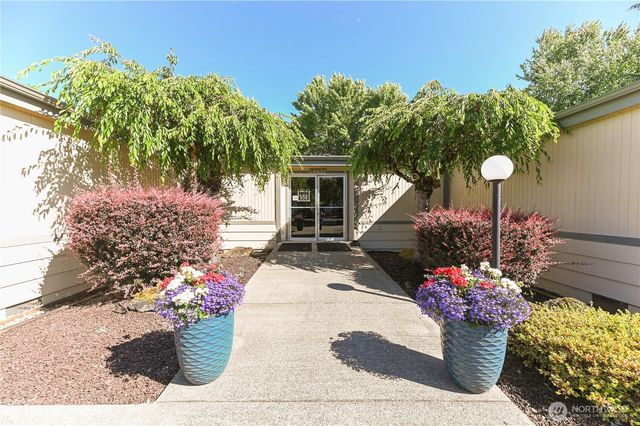 14727 43rd Avenue NE #105, Marysville, WA 98271