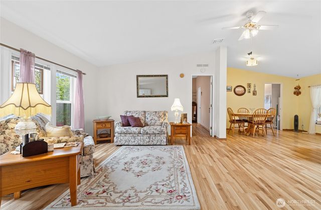 14727 43rd Avenue NE #105, Marysville, WA 98271